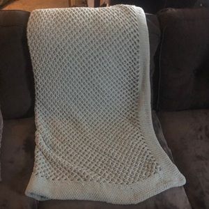 Artisan de Luxe decorative throw blanket